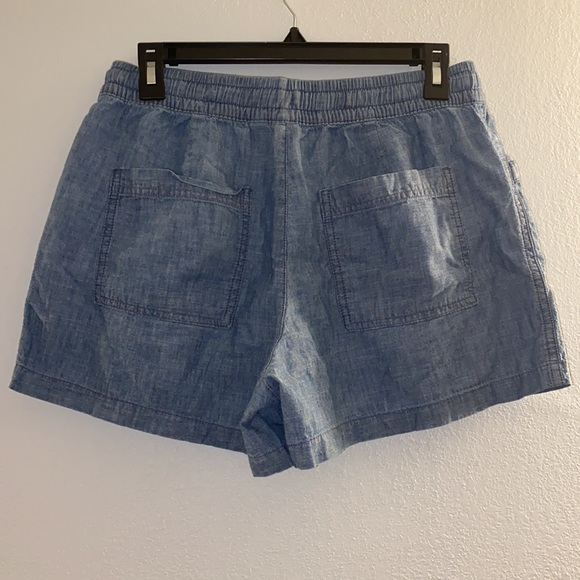 Women’s Size Small GAP shorts - Picture 2 of 3